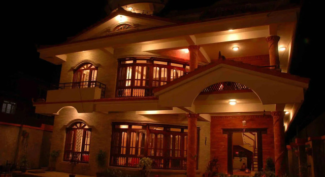 Vardan Resort n' Apartment