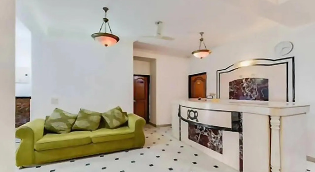 Emarald Hotel and Resorts, Забронировать Отель Connaught Place Нью-Дели, рядом с Железнодорожный вокзал Нью-Дели