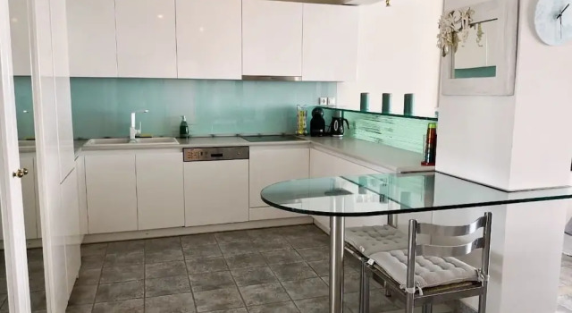 Студия Deluxe Crystal Green Residences Voula