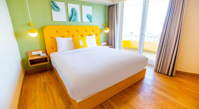 Номер Executive Bloom Hub l Guindy