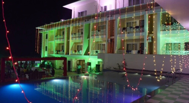 Hotel East West, Book Hotel Hotels in Puri with Parking, Parking