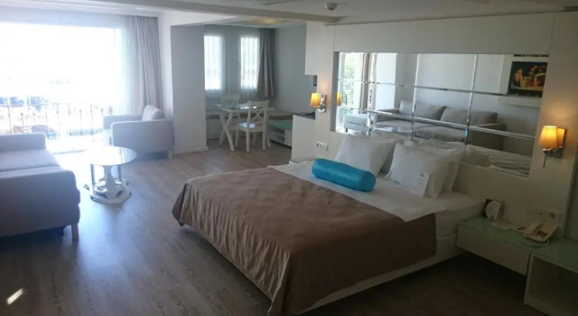 Апартаменты Deluxe Alesta Residence