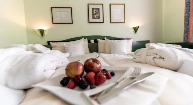 Двухместный номер Standard Royal Hotel