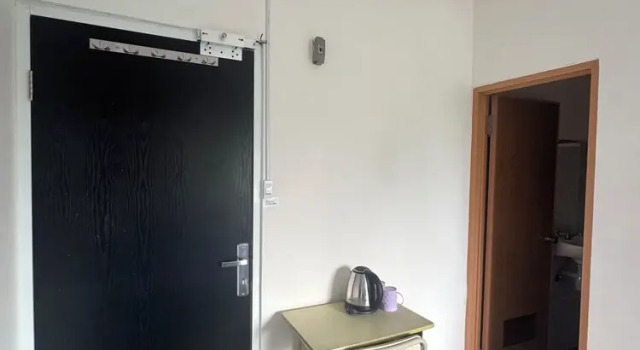 Standard Zimmer SATU by Taslim Gading Serpong