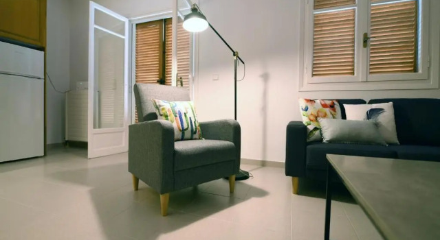 Amazing 2 bedroom apartment overlooking the Marina at Vourkari, Prenota Appartamento Vourkarion 