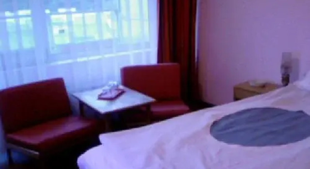 Oltul, Rezervovat Hotel Caciulata 