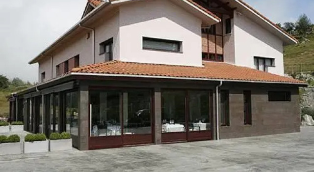 Olazal, Rezerwuj Hotel Hotele w Baskonia z parkingiem, Parking