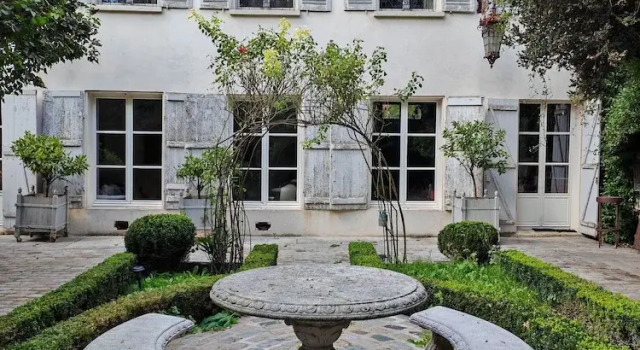 Люкс Deluxe с видом на сад Villa Raspail