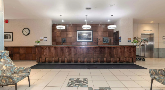 Sandman Hotel Lethbridge, Varaa Hotelli Hotellit Southern Alberta pysäköinnillä, Pysäköinti