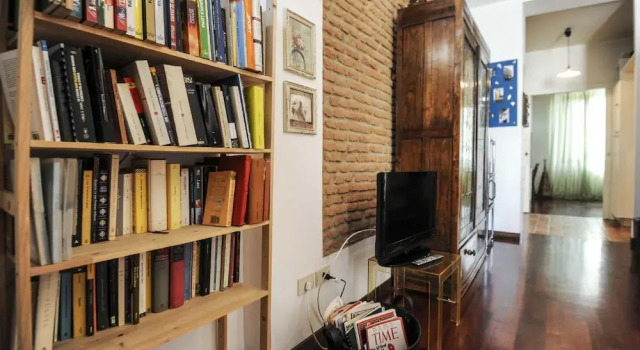 Garibaldi Apartment