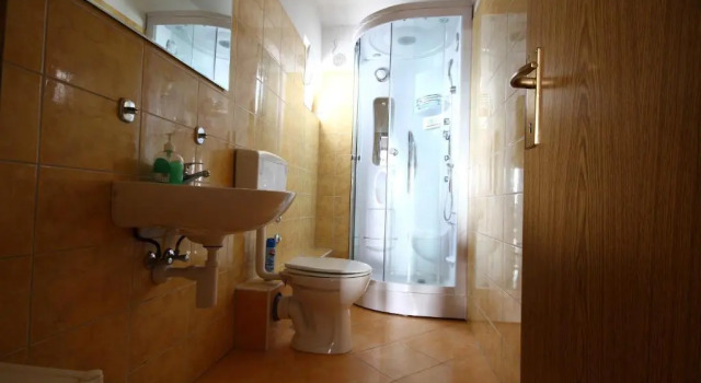 Апартаменты с 2 комнатами с балконом и с видом на море Apartments Lončar