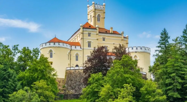 Castle View Haven With Wellness And Pool