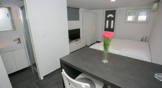 Apartment Marina, Prenota Appartamento Splitska 