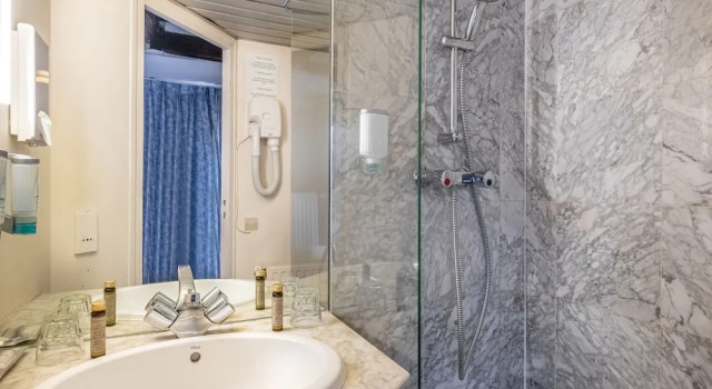 Номер Business с балконом Hôtel Baudelaire Opéra