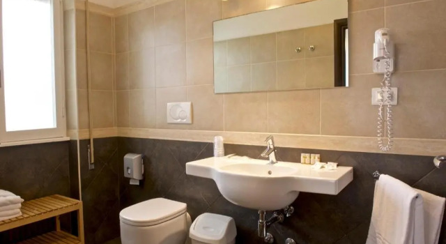 Четырёхместный номер Standard Hotel Ristorante Centosedici