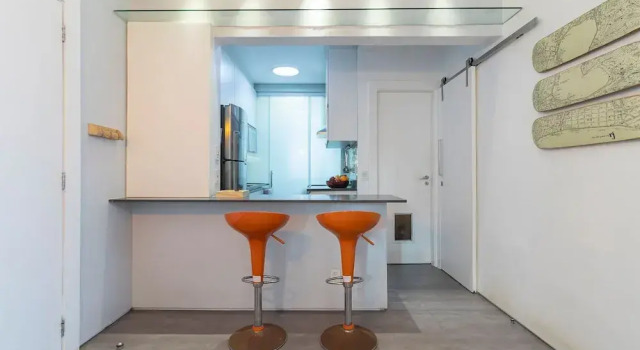 Leblon | 5 min da Praia, com workspace e perto do comércio do bairro - por Casapē Rio