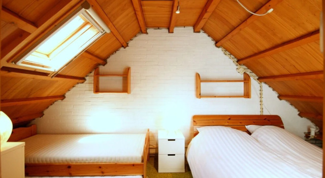 Nice Holiday Home for 5 People, Within Walking Distance of the Beach, Book Vacation Home Haamstede Zeeland