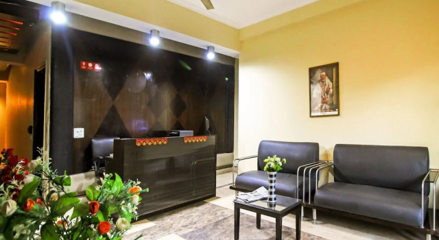 OYO 5106 HKS Residency