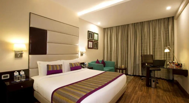 Клубный номер Standard с видом на бассейн Golden Tulip Chandigarh, Panchkula