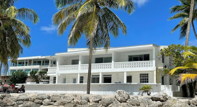The Royal Bliss Barbados, Book Condo Hotel Apart‑Hotels in Worthing, Condo Hotel