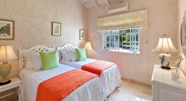 Sunny Vacation Villa 19