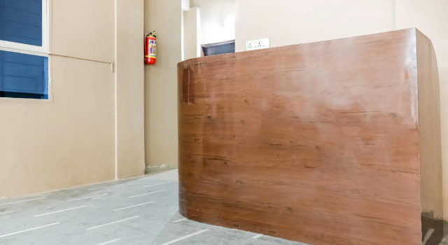 OYO 46385 Hotel Srs
