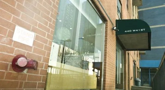 Metro Apartments