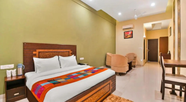 Двухместный номер Deluxe с красивым видом из окна Hotel Amrit Manthan