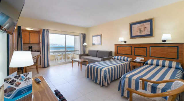 Студия с частичным видом на море Hotel Apartamentos Pyr Fuengirola