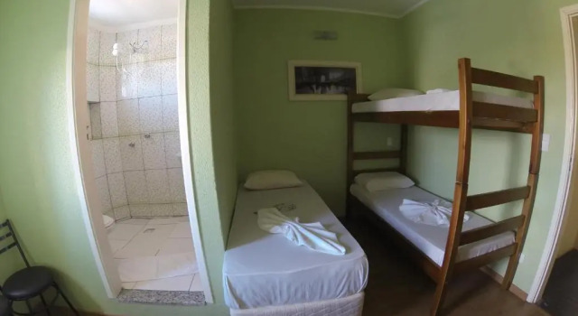 Четырёхместный номер Standard Hotel Paris