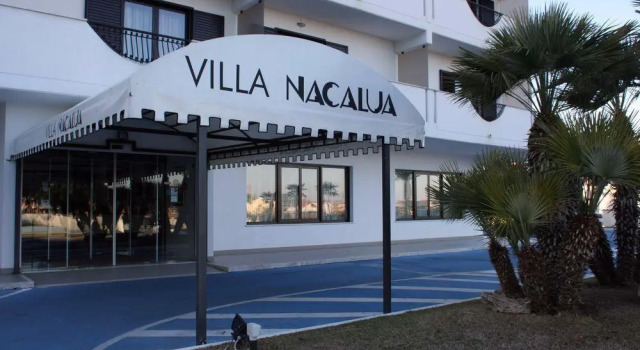 Hotel Villa Nacalua, Забронировать Отель Отели Побережья Абруццо с бассейном, Бассейн