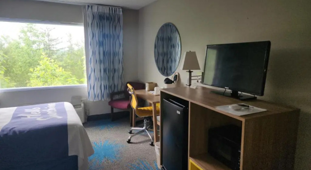 Четырёхместный номер Standard Days Inn by Wyndham Dahlonega University Area