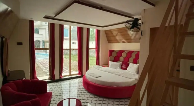 Номер Comfort Royal Shangrila Balakot