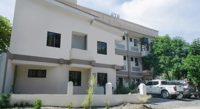 Chateau Cinco Near SM Lanang, Prenota Hotel Hotel economici a Mindanao