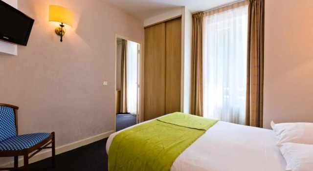 Двухместный номер Standard Logis Hôtel de la Paix