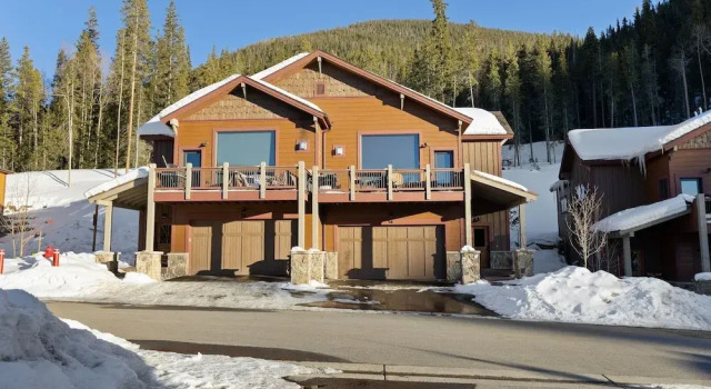 Номер Standard 54 Outpost Drive The Alders - Private Hot Tub 4 Bedroom Condo by RedAwning