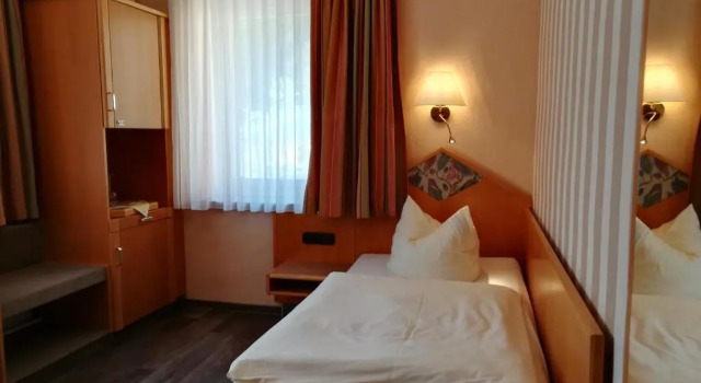 Standart tek kişilik oda Hotel Ladenmühle