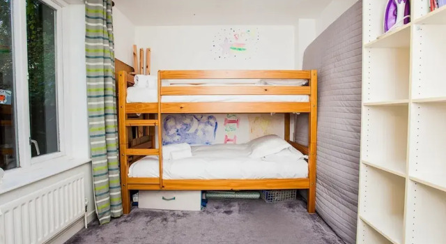 Charming Peaceful 2 Bed with Parking and Garden