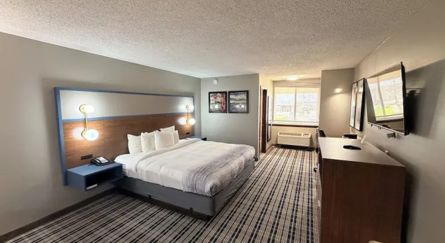 Standard Doppel Zimmer mit Poolblick Clarion Inn