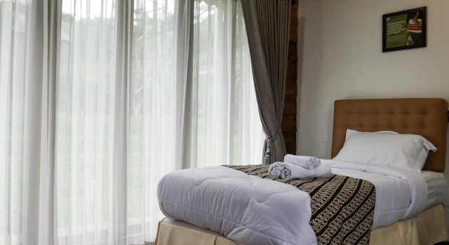Giritengah Hotel