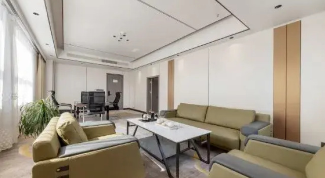 Люкс Shengweiya Holiday Hotel (Delong International Jewelry City Branch)