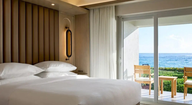 Двухместный номер Deluxe с балконом и oceanfront JW Marriott St Maarten Beach Resort & Spa