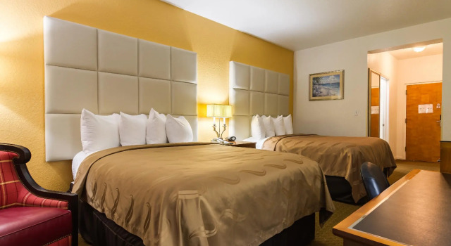 Четырёхместный номер Standard Quality Inn Florida City - Gateway to the Keys