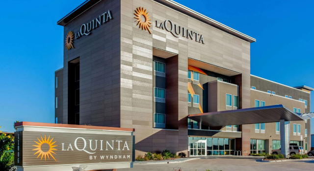 La Quinta by Wyndham San Antonio Alamo City, Забронировать Отель Сан-Антонио Bexar County, рядом с Морганс Уандерленд