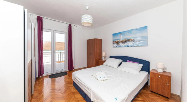 Amazing Apartment in Okrug Gornji With 2 Bedrooms and Wifi