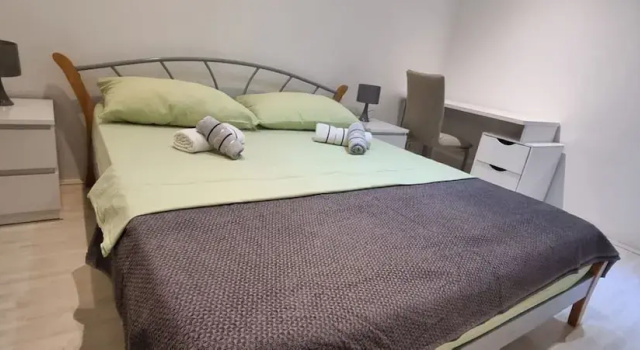 Spacious Apartment in Kastel Novi, Забронировать Апартаменты/квартира Рудин Сплитско-Далматинская жупания