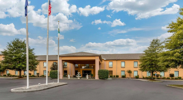 Номер Standard Quality Inn & Suites Benton - Draffenville