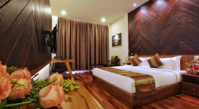 Woodies Bleisure Hotel