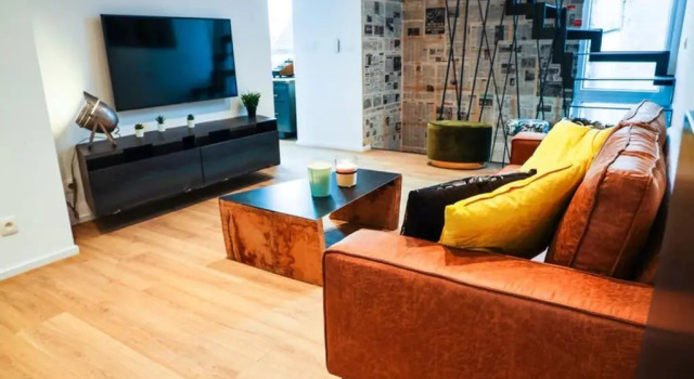 Amazon Corten, Забронировать Отель Марш-ан-Фамен 