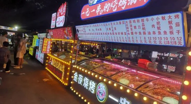Six Rooms Homestay (Jiangxi Olympic Sports/ Normal University)